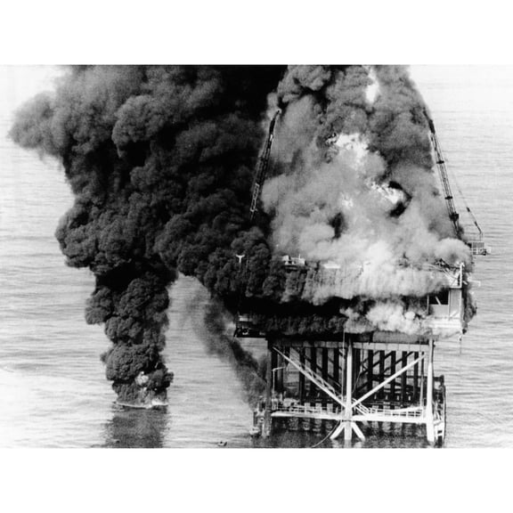 Oil Platform Blaze At Grand Isle History (36 x 24)