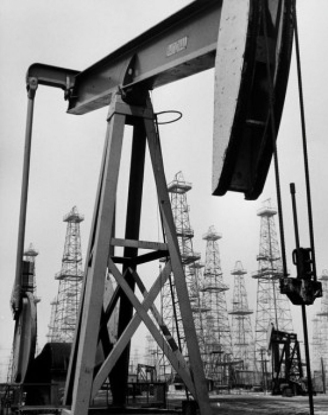 Oil rig drilling for an oil well California USA Canvas Art - (24 x 36)