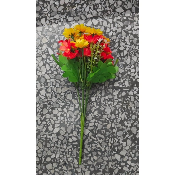 Oioii Lifelike Artificial Floral Bouquets, Beautiful Fake Flowers for Wedding, Home and Party Decor, Handmade Craft Ornament for Indoor and Outdoor Use.,E