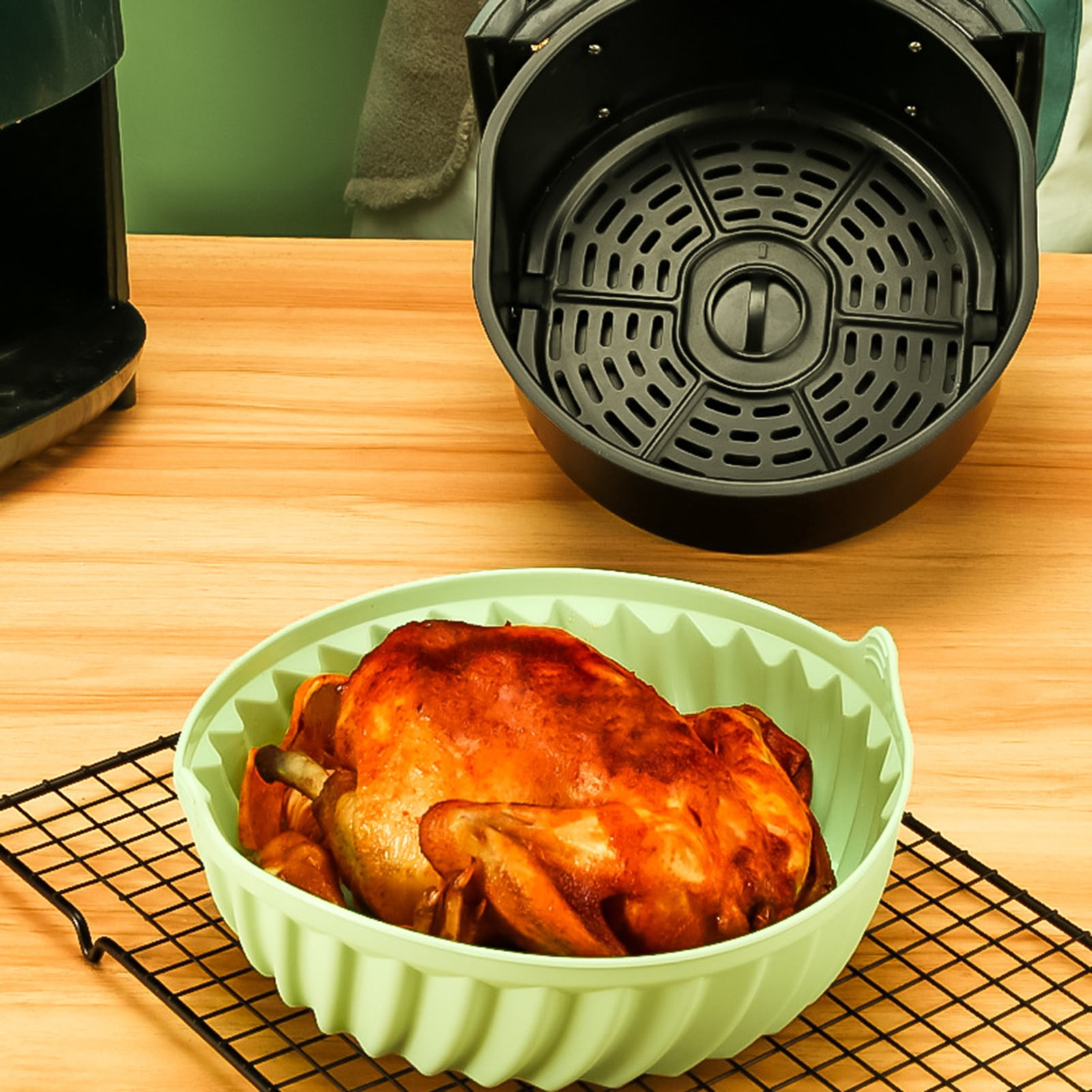 Oiur Fryer Baking Pan High Temperature Resistant Nonsticky Round Reusable Bakeware Silicone Pot