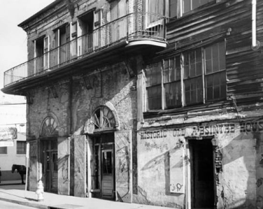 Old Absinthe House New Orleans Louisiana USA Canvas Art - (18 x 24)