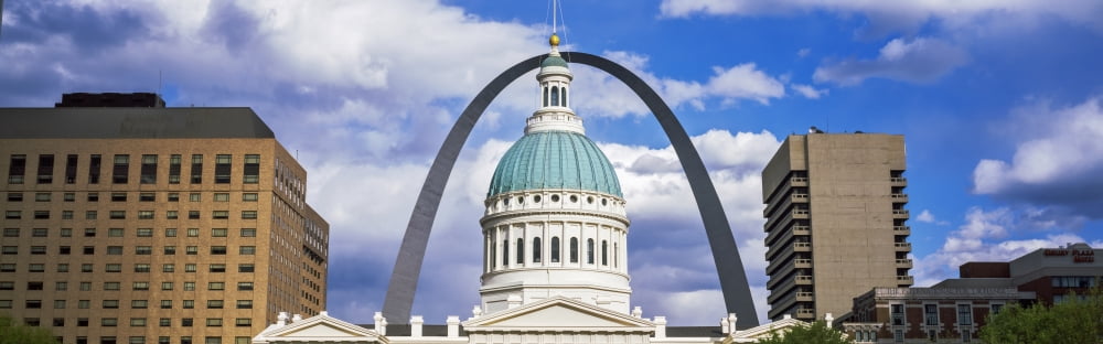 Old Courthouse surrounded by Gateway Arch St Louis Missouri USA Canvas Art - Panoramic Images (27 x 9)