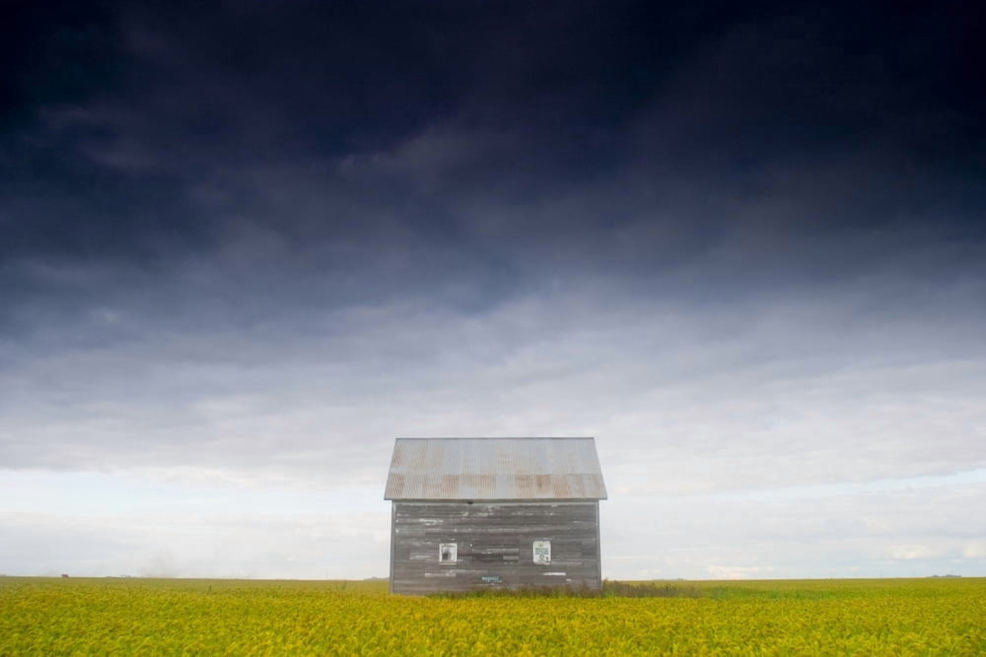 Old House Manitoba Canada Canvas Art - Mirek Weichsel Design Pics (17 x 11)