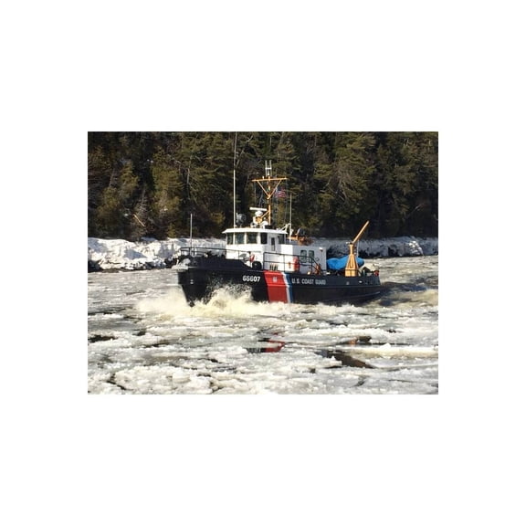 Old Modern Handicrafts CM290 36 in. USCGC Bridle WYTL-65607 Ship Model