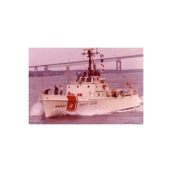 Old Modern Handicrafts CM337 36 in. USCGC Cape Horn WPB-95322 Ship Model