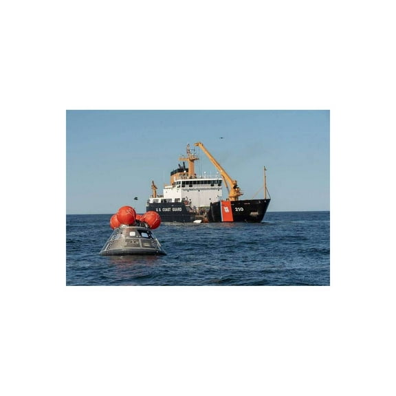 Old Modern Handicrafts CM308 36 in. USCGC Cypress WLB-210 Ship Model