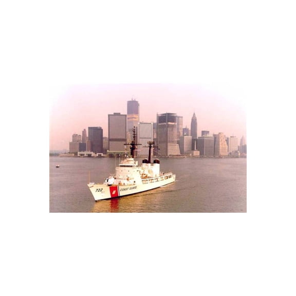 Old Modern Handicrafts CM132 30 in. USCGC Morgenthau WHEC-722 Ship Model