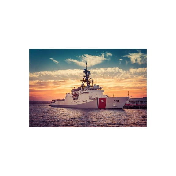 Old Modern Handicrafts CM234 36 in. USCGC Stratton WMSL-752 Ship Model