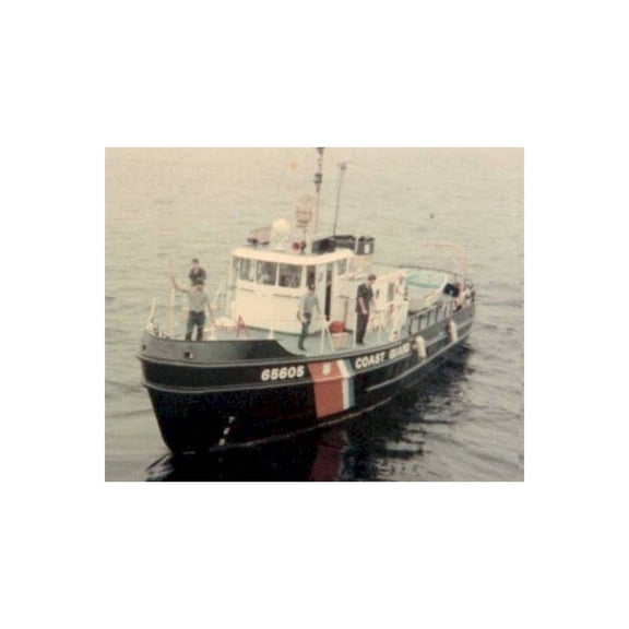 Old Modern Handicrafts USCGC Towline (WYTL-65605) 36 Inches L Ship Model