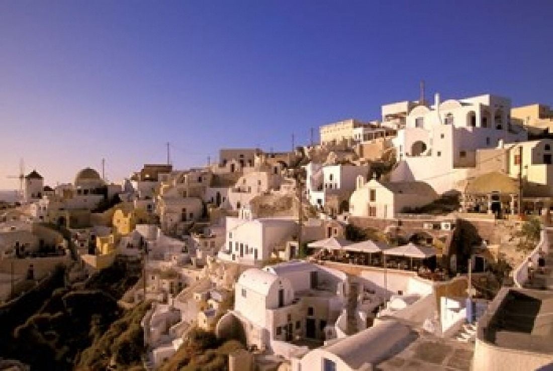 Old Town in Late Afternoon Santorini Cyclades Islands Greece Canvas Art - Walter Bibikow DanitaDelimont (24 x 15)