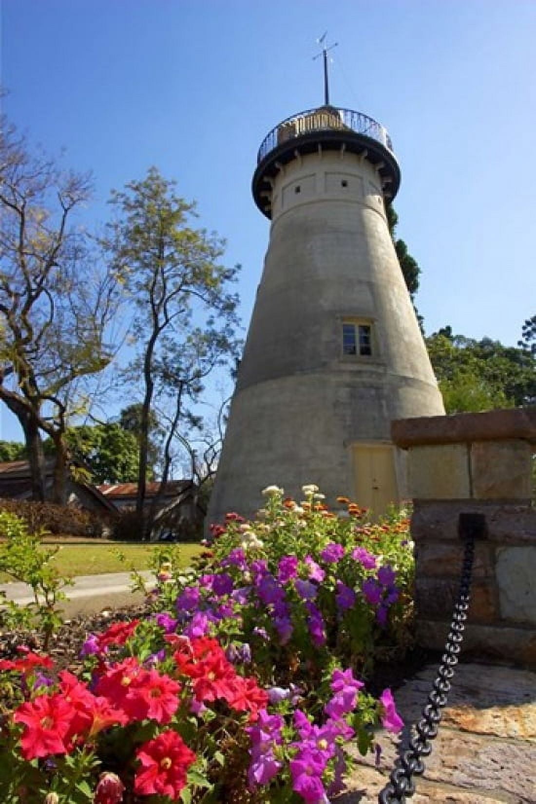 Old Windmill Brisbane Queensland Australia Canvas Art - David Wall DanitaDelimont (17 x 26)