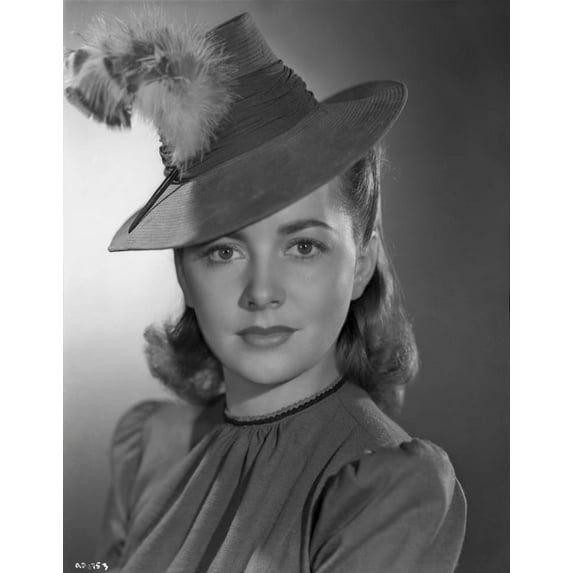 Olivia DeHavilland Portrait in Dress with Hat Photo Print (24 x 30)