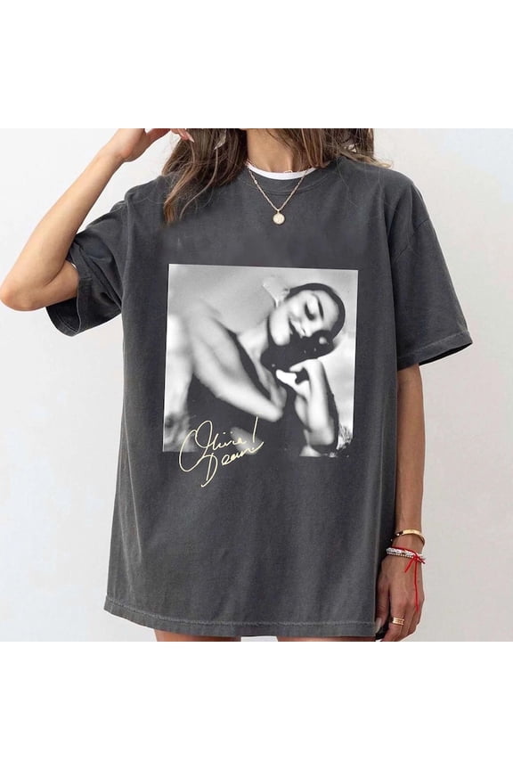 Olivia Dean Merch The Art of Loving LIVE Tour 2025 Olivia Dean tee Olivia Dean shirt Olivia Dean gift,Charcoal Color,Size XL