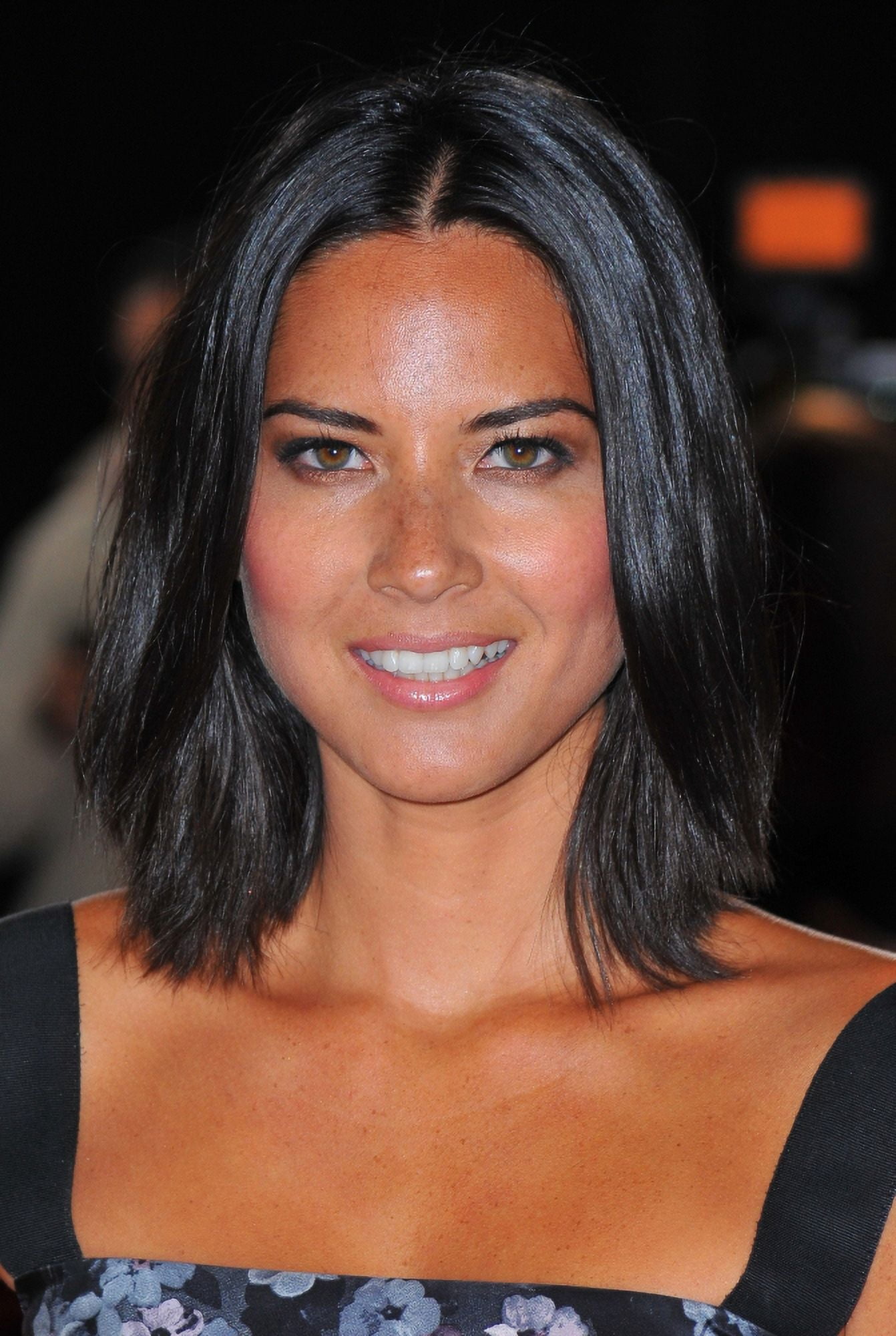 Olivia Munn At Arrivals For Contagion Premiere Canvas Art -  (16 x 20)