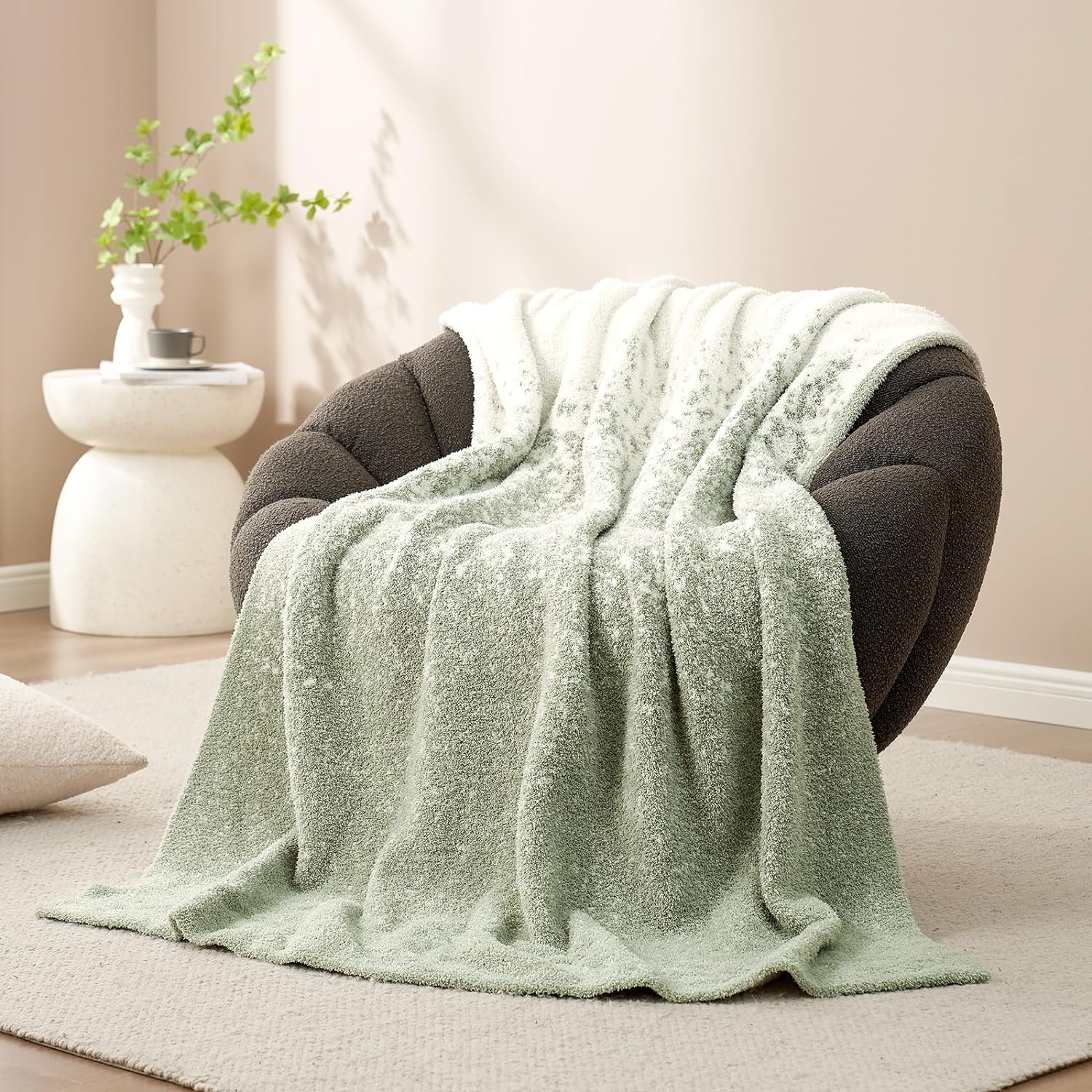 Ombre Sage Green Throw Blanket, Ultra Soft Spring Throw Blanket