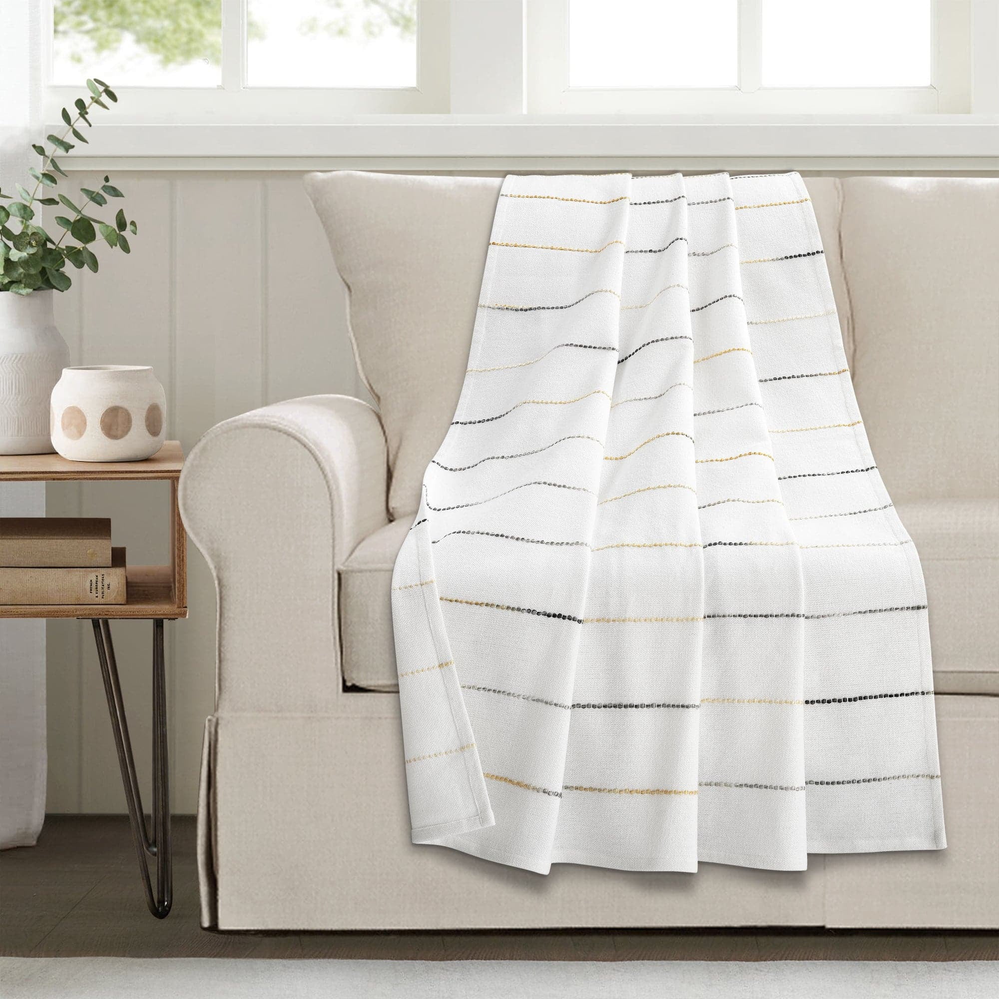 Contemporary Ombre Stripe 50"x60" Yellow & Gray Cotton Throw