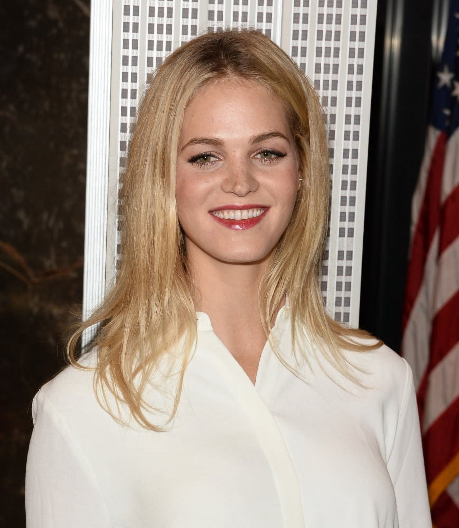 On At The Press Conference For Erin Heatherton Lights Empire State Building Red And White In Honor Of Global Citizen Festival Canvas Art - (16 x 20)