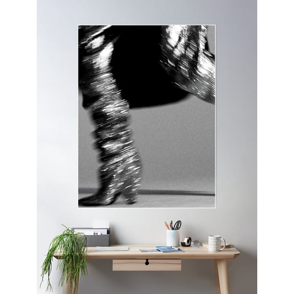 On The Run Poster Wall Art, Modern Wall Decor For Living Room Bedroom, 8x12 UNFRAMED