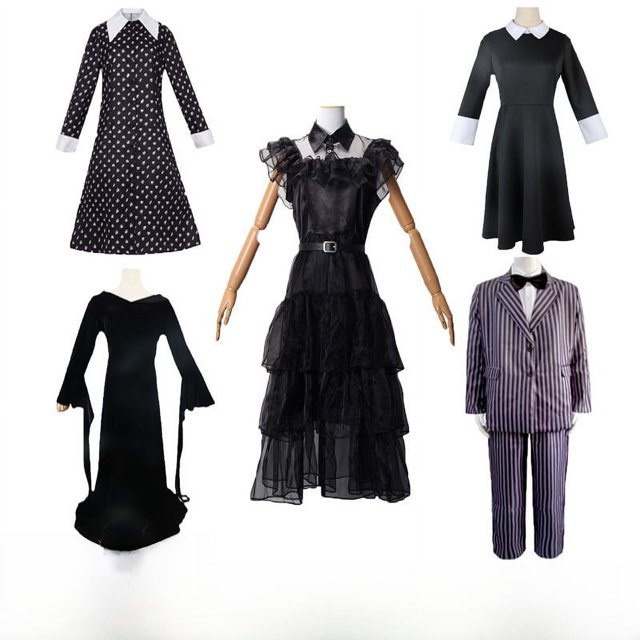 On Wednesday Adams‘s cos American drama Same style ball dress Wednesday