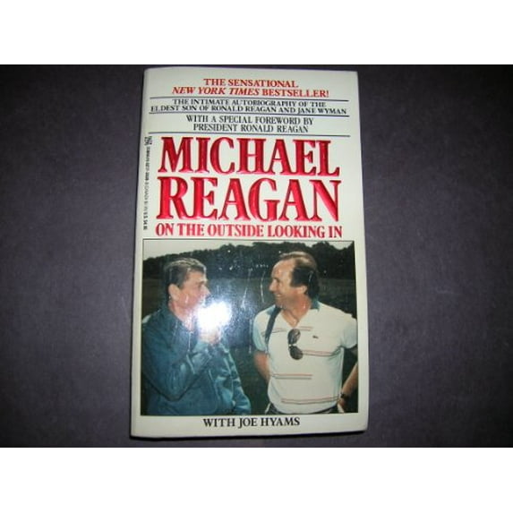 Pre-Owned On the Outside Looking in (Paperback) 0821728393 9780821728390