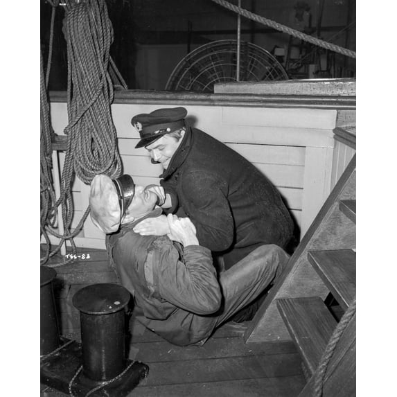 On the set of The Devil's Skipper Photo Print (8 x 10)