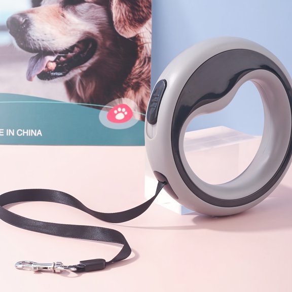 One 2.5-meter Retractable Leash with a Circular Ring, One-click Lock, and Free Adjustable Length. A Hand-loop Style Lead Suitable for Taking Small Dogs for Walks