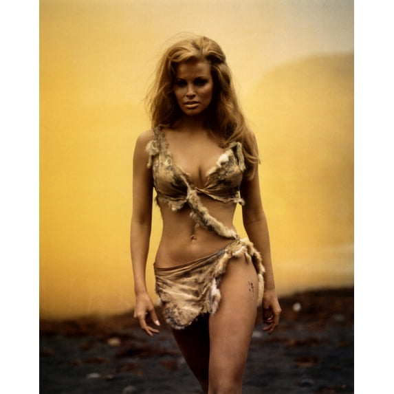 One Million Years B.C. Raquel Welch Walking in Fur Bikini 24x36 HD Aluminum Wall Art