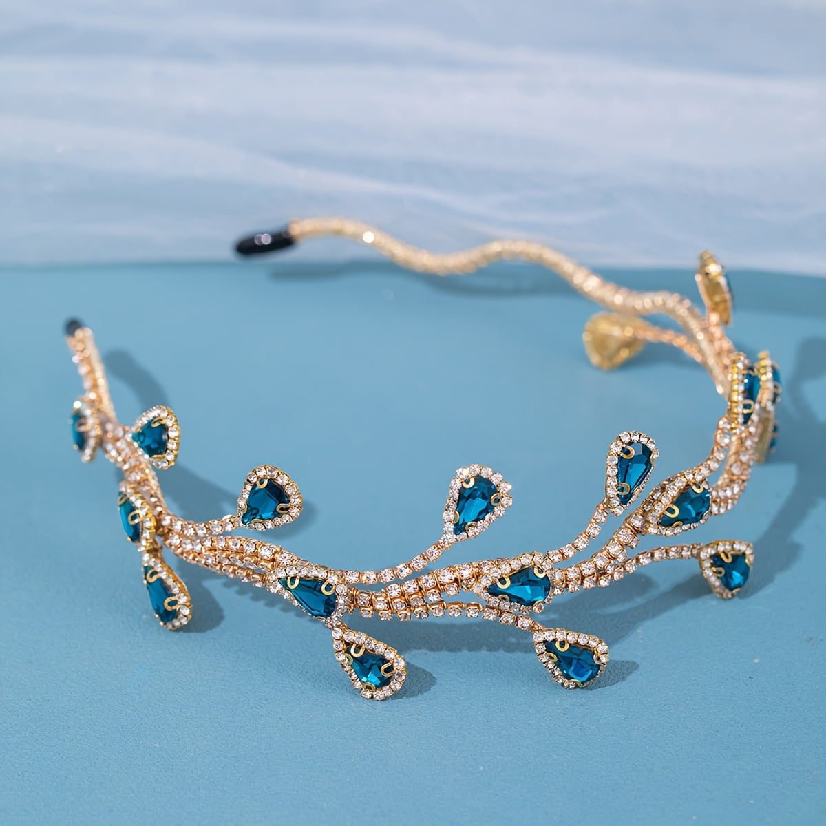 One Piece of Vintage Rhinestone Hairband, a Luxurious Handmade Crystal Hair Ornament, Featuring an Elegant Floral Design, Suitable for Bridal, Baroque, Prom, Birthday Celebrations, And Weddings.