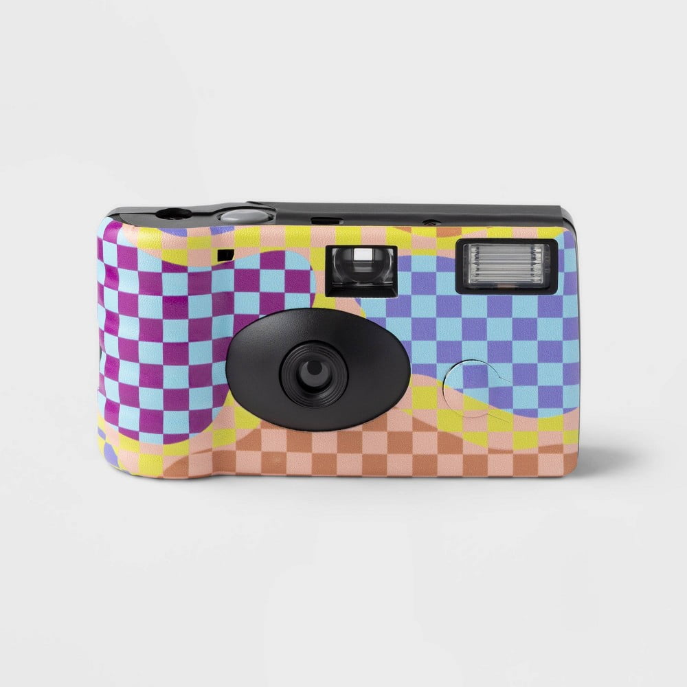 Portable heyday‚Ñ¢ Checkerboard Camera for Travel Pictures