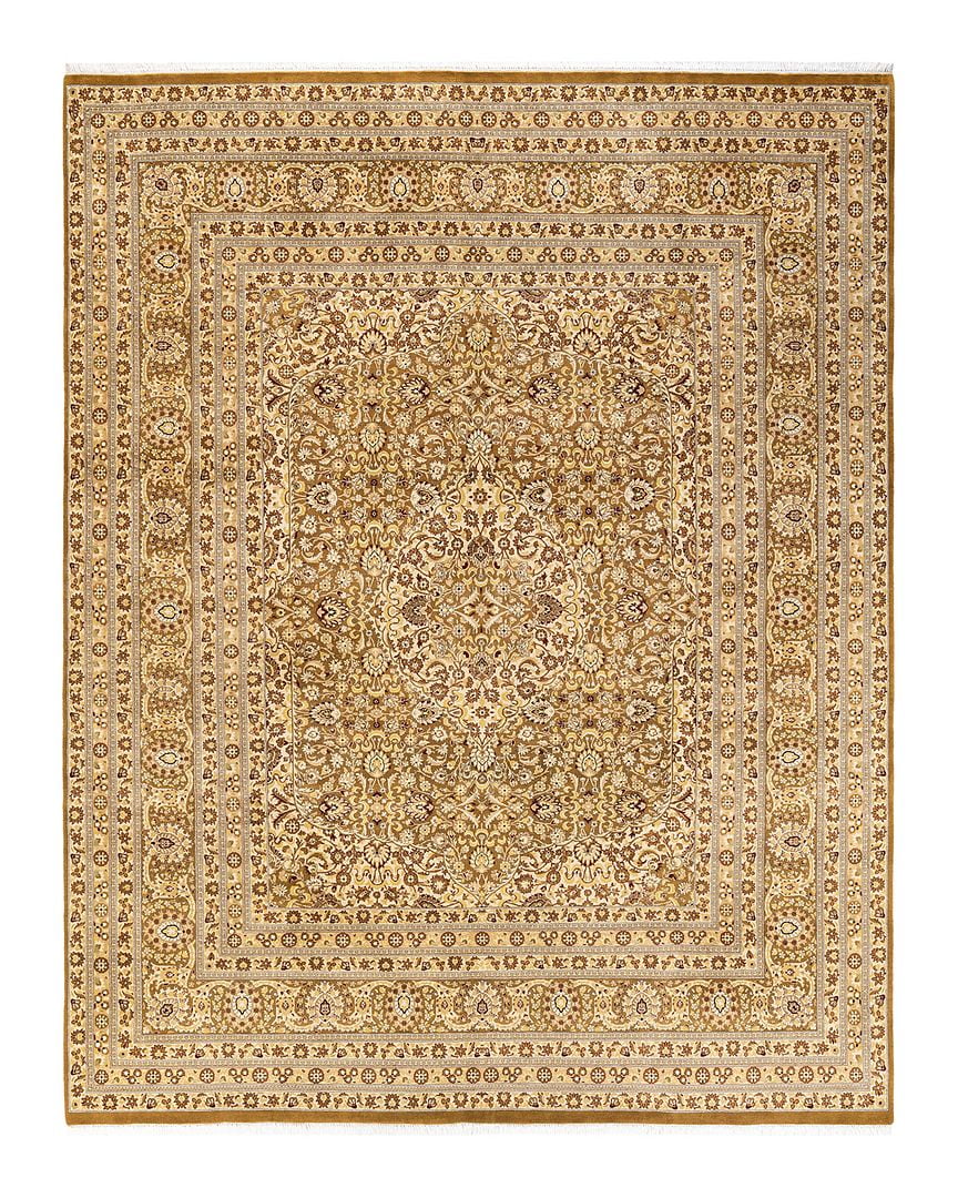 Ivory and Green Hand-Knotted Wool 8' x 10' Traditional Rug
