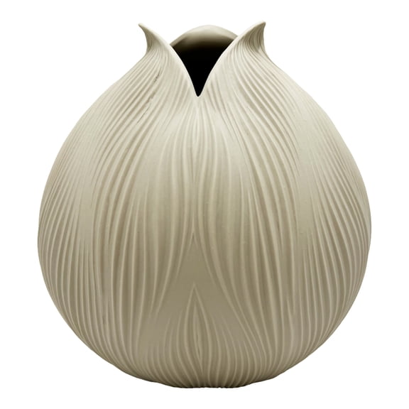 Onycha Handmade Ceramic Table Vase / Color:Beige