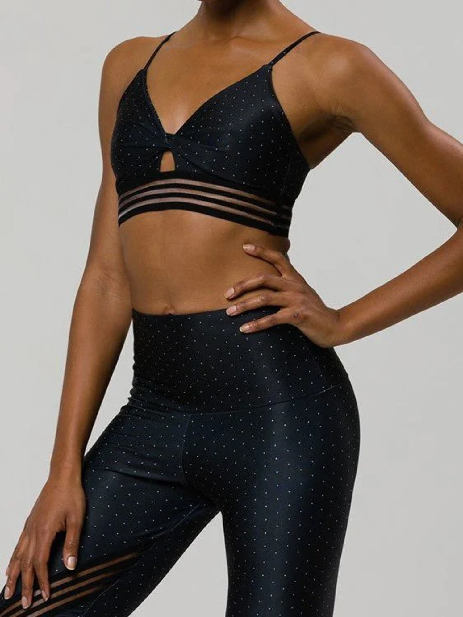 onzie flow sports bra