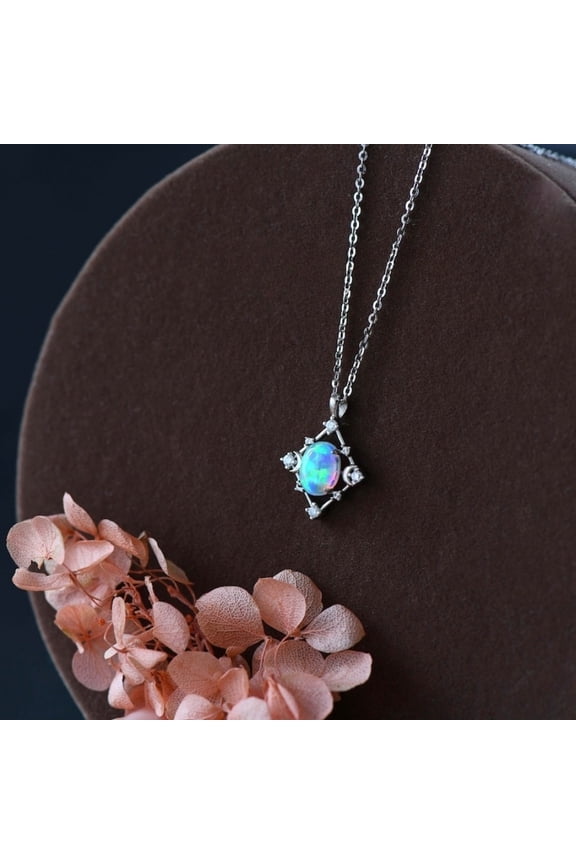 Opal Chic Necklace Elegant Birthstone Jewelry Ideal for Halloween Christmas Gifts for Mom Girlfriend