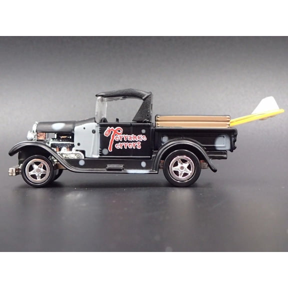 Open Box 1929 29 FORD MODEL A PICKUP TRUCK SURFING 1:64 SCALE DIORAMA DIECAST MODEL CAR