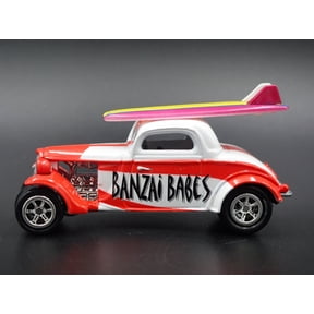 Open Box 1934 FORD COUPE HOT ROD SURFING 1:64 SCALE COLLECTIBLE DIORAMA DIECAST MODEL CAR