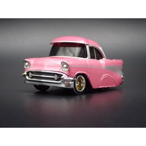 Open Box 1957 57 CHEVY CHEVROLET BEL AIR TUNED PINK 1:64 SCALE DIORAMA DIECAST MODEL CAR