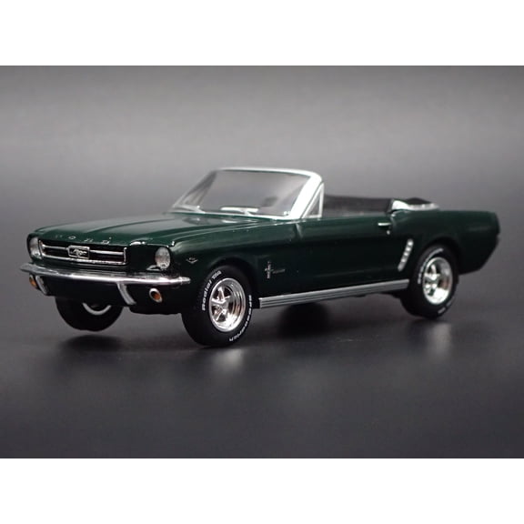 Open Box 1964 64 FORD MUSTANG CONVERTIBLE GREEN 1:64 SCALE DIORAMA DIECAST MODEL CAR