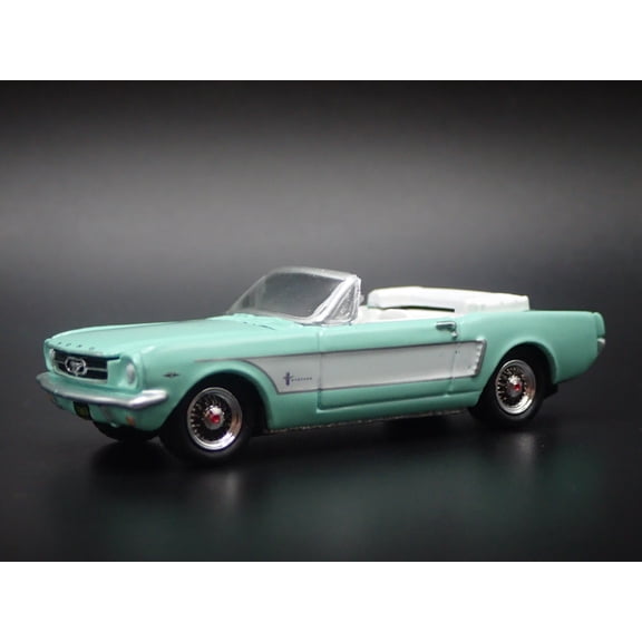 Open Box 1965 65 FORD MUSTANG CONVERTIBLE MINT GREEN 1/64 SCALE DIORAMA DIECAST MODEL CAR