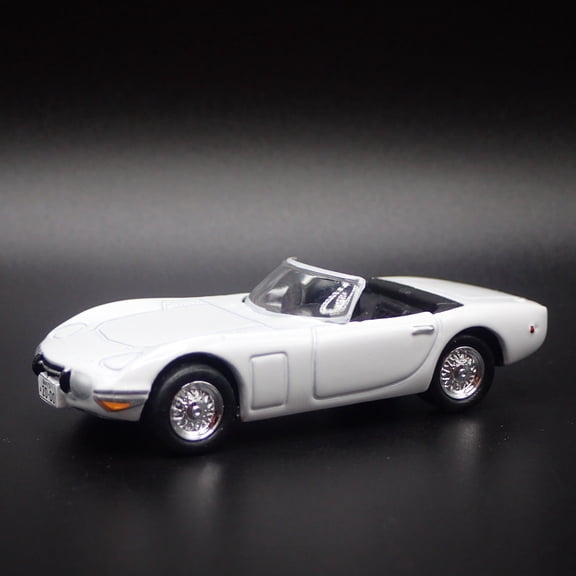 Open Box 1967-1970 TOYOTA 2000GT ROADSTER JAMES BOND 007 1:64 SCALE DIECAST MODEL CAR