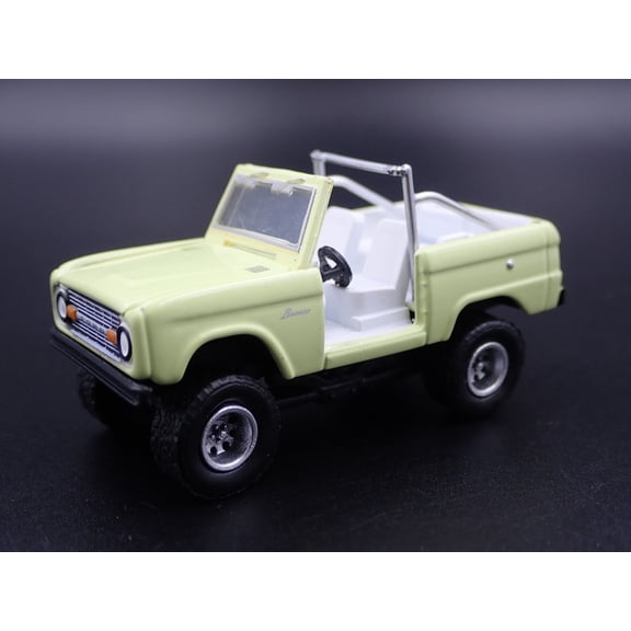 Open Box 1967 67 FORD BRONCO 4X4 OFF ROAD YELLOW 1:64 SCALE COLLECTIBLE DIECAST MODEL CAR