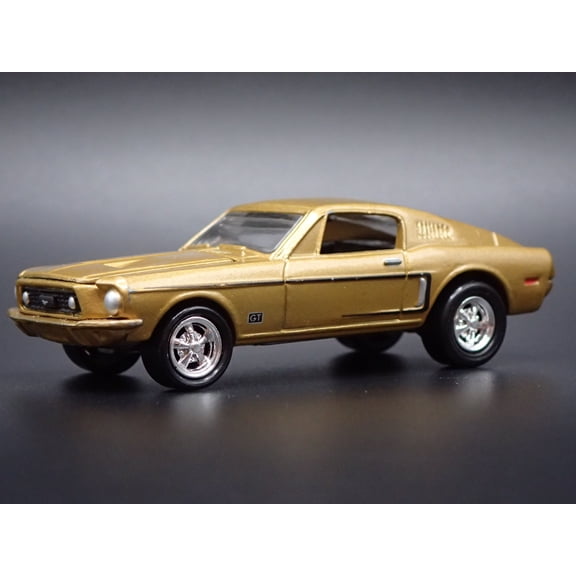 Open Box 1968 68 FORD MUSTANG GT FASTBACK GOLD 1:64 SCALE DIORAMA DIECAST MODEL CAR