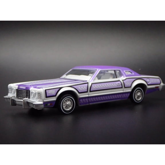 Open Box 1973 73 FORD THUNDERBIRD LOWRIDER PURPLE 1:64 SCALE DIORAMA DIECAST MODEL CAR