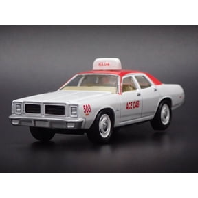 Open Box 1977 77 DODGE MONACO 4 DOOR ACE CAB TAXI 1/64 SCALE DIORAMA DIECAST MODEL CAR