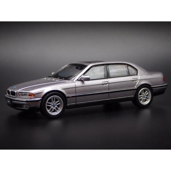Open Box 1994-2001 BMW 750IL SILVER 1:64 SCALE COLLECTIBLE DIORAMA DIECAST MODEL CAR