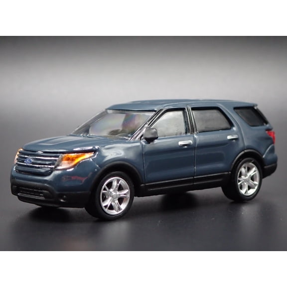 Open Box 2011-2019 FORD EXPLORER SUV 1:64 SCALE COLLECTIBLE DIORAMA DIECAST MODEL CAR