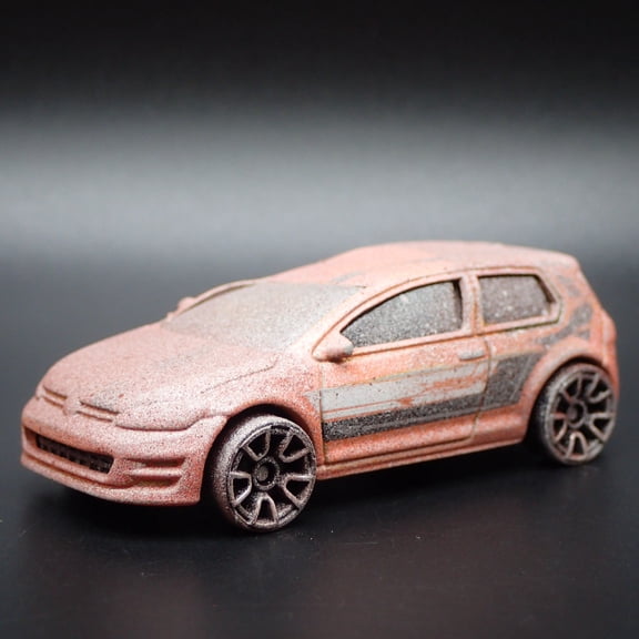 Open Box 2012-2019 VW VOLKSWAGEN GOLF GTI MK7 ROLLOVER ACCIDENT 1:64 DIECAST MODEL CAR