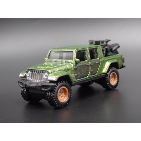 Open Box 2020-2025 JEEP GLADIATOR PICKUP TRUCK JT 1:64 SCALE DIORAMA DIECAST MODEL CAR
