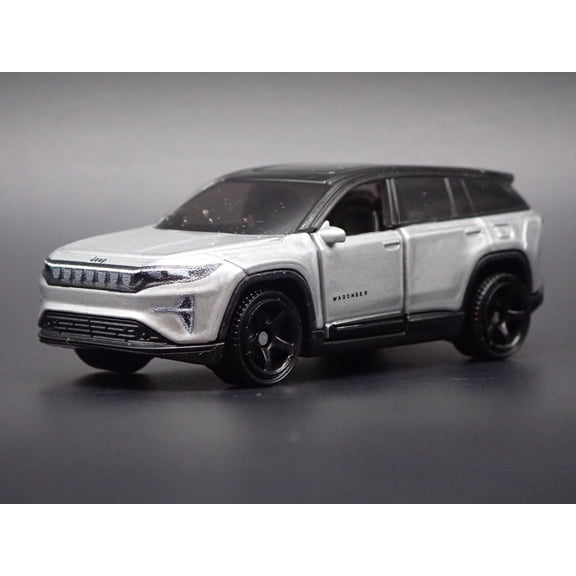 Open Box 2024-2026 JEEP WAGONEER S EV SUV SILVER 1:64 SCALE DIORAMA DIECAST MODEL CAR