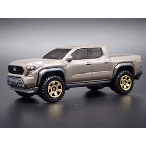 Open Box 2024-2026 TOYOTA TACOMA PICKUP TRUCK 1:64 SCALE DIORAMA DIECAST MODEL CAR