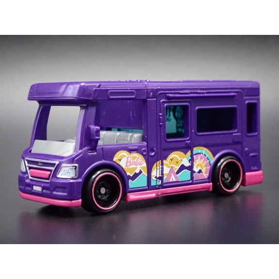 Open Box BARBIE DREAM CAMPER VAN 1:64 HW SCALE COLLECTIBLE DIORAMA DIECAST MODEL CAR